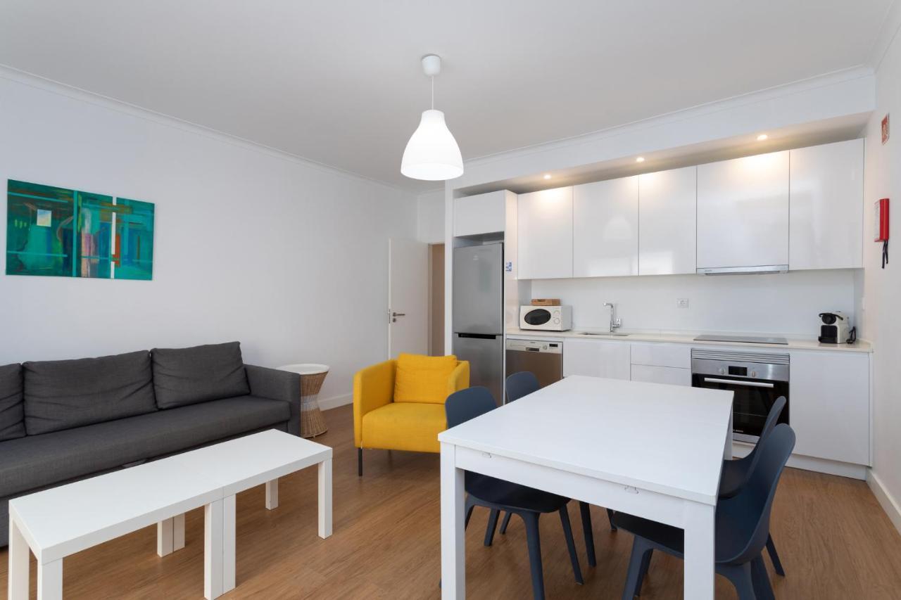 Al - Apartamentos Vista Mar Quarteira Eksteriør billede