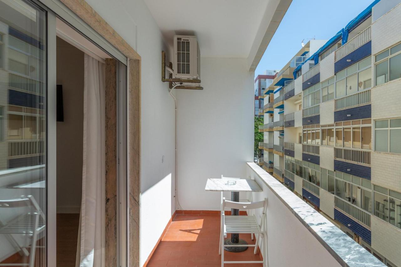 Al - Apartamentos Vista Mar Quarteira Eksteriør billede
